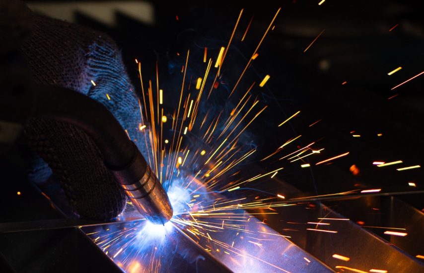 اهمیت مهارت اپراتور در کیفیت جوش