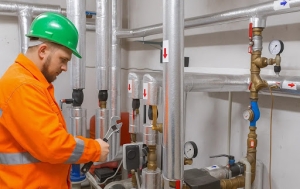 چگونه از تعمیر موتورخانه برای افزایش عمر تجهیزات بهره ببریم؟